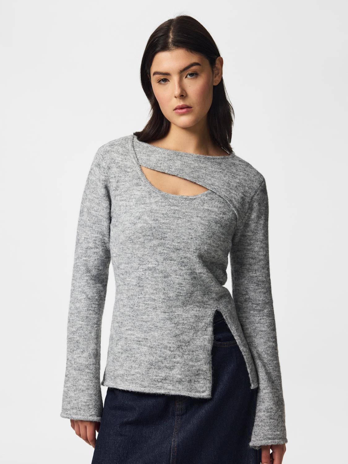 model_shot-front